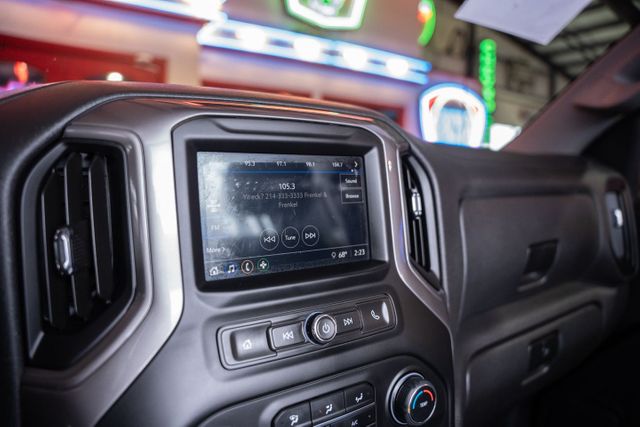 2022 Chevrolet Silverado 1500 Custom Trail Boss | Addison, TX | Mr Car Guys 2022 Chevrolet Silverado 1500 Custom Trail Boss | Addison, TX | Mr Car Guys