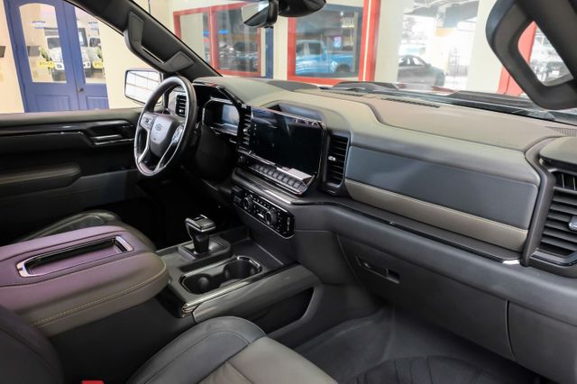 2022 Chevrolet Silverado 1500 ZR2 | Addison, TX | Mr Car Guys