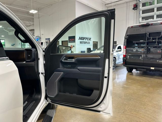 2022 Chevrolet Silverado 1500 High Country | Irving, Texas | Hopper Motorplex 2022 Chevrolet Silverado 1500 High Country | Irving, Texas | Hopper Motorplex