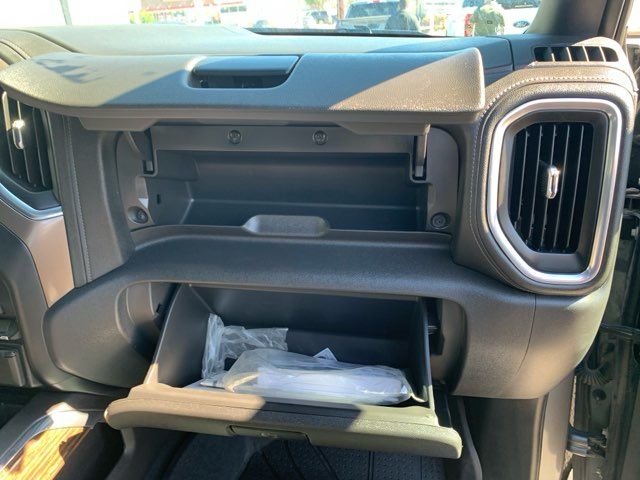 2022 Chevrolet Silverado 1500 Limited High Country | San Antonio, TX | Clear Choice Automotive South 2022 Chevrolet Silverado 1500 Limited High Country | San Antonio, TX | Clear Choice Automotive South