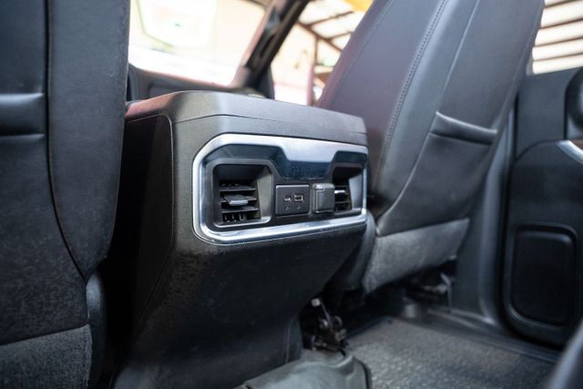 2022 Chevrolet Silverado 2500HD High Country | Addison, TX | Mr Car Guys 2022 Chevrolet Silverado 2500HD High Country | Addison, TX | Mr Car Guys