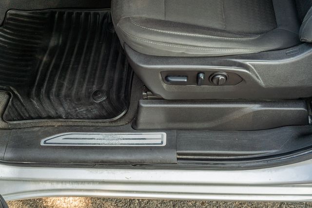 2022 Chevrolet Silverado 2500HD LT Z71 / REGULAR CAB LONG BED / 1 TEXAS OWNER | Austin, TX | Rocky Mountain Truck Stop Austin 2022 Chevrolet Silverado 2500HD LT Z71 / REGULAR CAB LONG BED / 1 TEXAS OWNER | Austin, TX | Rocky Mountain Truck Stop Austin