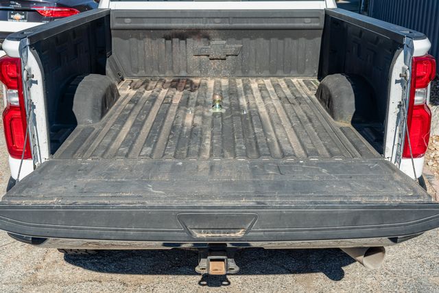 2022 Chevrolet Silverado 2500HD LTZ CREW CAB Z71 / CLEAN CARFAX / 1 TEXAS OWNER | Austin, TX | Rocky Mountain Truck Stop Austin