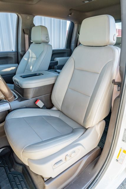 2022 Chevrolet Silverado 2500HD LTZ CREW CAB Z71 / CLEAN CARFAX / 1 TEXAS OWNER | Austin, TX | Rocky Mountain Truck Stop Austin