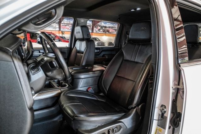 2022 Chevrolet Silverado 3500HD High Country | Addison, TX | Mr Car Guys 2022 Chevrolet Silverado 3500HD High Country | Addison, TX | Mr Car Guys