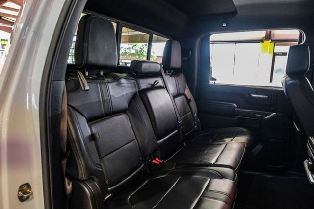 2022 Chevrolet Silverado 3500HD High Country | Addison, TX | Mr Car Guys 2022 Chevrolet Silverado 3500HD High Country | Addison, TX | Mr Car Guys