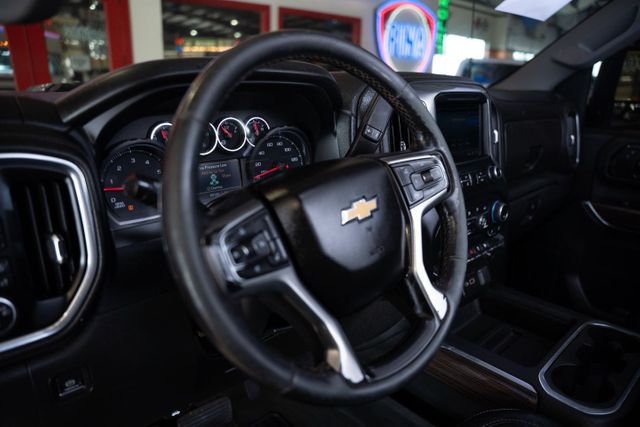 2022 Chevrolet Silverado 3500HD LT | Addison, TX | Mr Car Guys 2022 Chevrolet Silverado 3500HD LT | Addison, TX | Mr Car Guys