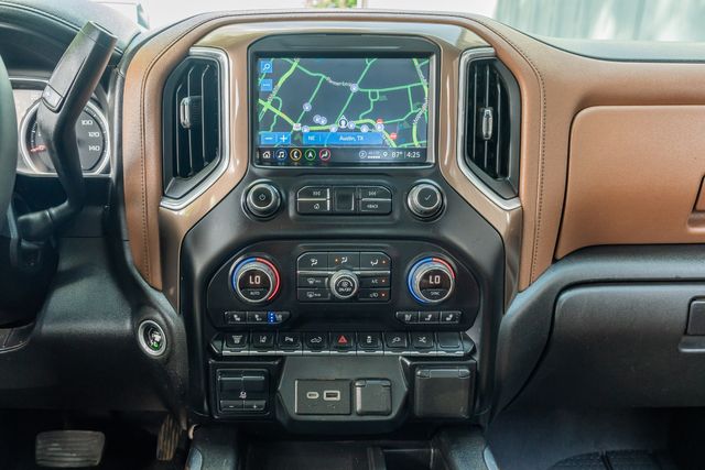 2022 Chevrolet Silverado 3500HD High Country DELUXE 4WD / 1-OWNER / CLEAN CARFAX | Austin, TX | Rocky Mountain Truck Stop Austin 2022 Chevrolet Silverado 3500HD High Country DELUXE 4WD / 1-OWNER / CLEAN CARFAX | Austin, TX | Rocky Mountain Truck Stop Austin