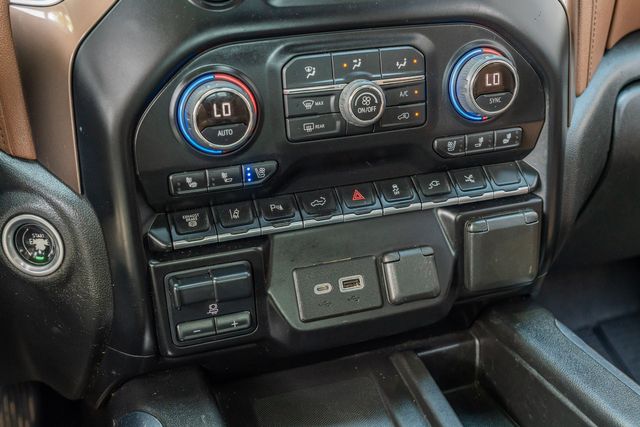 2022 Chevrolet Silverado 3500HD High Country DELUXE 4WD / 1-OWNER / CLEAN CARFAX | Austin, TX | Rocky Mountain Truck Stop Austin 2022 Chevrolet Silverado 3500HD High Country DELUXE 4WD / 1-OWNER / CLEAN CARFAX | Austin, TX | Rocky Mountain Truck Stop Austin