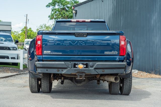 2022 Chevrolet Silverado 3500HD High Country DELUXE 4WD / 1-OWNER / CLEAN CARFAX | Austin, TX | Rocky Mountain Truck Stop Austin 2022 Chevrolet Silverado 3500HD High Country DELUXE 4WD / 1-OWNER / CLEAN CARFAX | Austin, TX | Rocky Mountain Truck Stop Austin