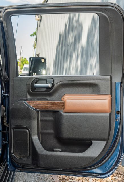 2022 Chevrolet Silverado 3500HD High Country DELUXE 4WD / 1-OWNER / CLEAN CARFAX | Austin, TX | Rocky Mountain Truck Stop Austin 2022 Chevrolet Silverado 3500HD High Country DELUXE 4WD / 1-OWNER / CLEAN CARFAX | Austin, TX | Rocky Mountain Truck Stop Austin