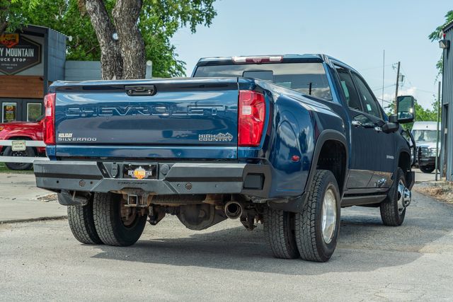 2022 Chevrolet Silverado 3500HD High Country DELUXE 4WD / 1-OWNER / CLEAN CARFAX | Austin, TX | Rocky Mountain Truck Stop Austin 2022 Chevrolet Silverado 3500HD High Country DELUXE 4WD / 1-OWNER / CLEAN CARFAX | Austin, TX | Rocky Mountain Truck Stop Austin