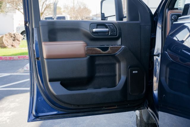 2022 Chevrolet Silverado 3500HD High Country DELUXE 4WD / 1-OWNER / CLEAN CARFAX | Austin, TX | Rocky Mountain Truck Stop Austin 2022 Chevrolet Silverado 3500HD High Country DELUXE 4WD / 1-OWNER / CLEAN CARFAX | Austin, TX | Rocky Mountain Truck Stop Austin