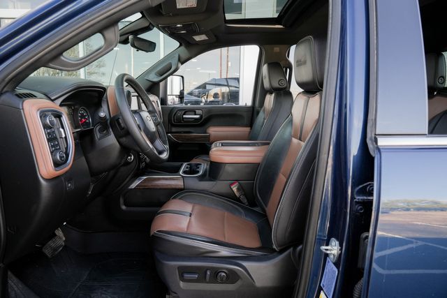 2022 Chevrolet Silverado 3500HD High Country DELUXE 4WD / 1-OWNER / CLEAN CARFAX | Austin, TX | Rocky Mountain Truck Stop Austin 2022 Chevrolet Silverado 3500HD High Country DELUXE 4WD / 1-OWNER / CLEAN CARFAX | Austin, TX | Rocky Mountain Truck Stop Austin