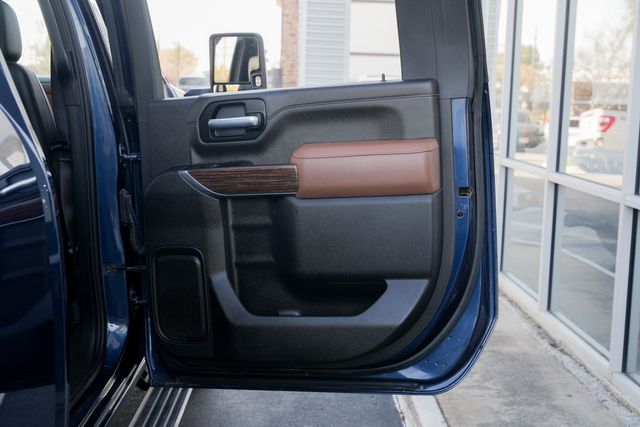 2022 Chevrolet Silverado 3500HD High Country DELUXE 4WD / 1-OWNER / CLEAN CARFAX | Austin, TX | Rocky Mountain Truck Stop Austin 2022 Chevrolet Silverado 3500HD High Country DELUXE 4WD / 1-OWNER / CLEAN CARFAX | Austin, TX | Rocky Mountain Truck Stop Austin