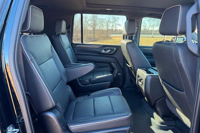 2022 Chevrolet Suburban Premier | Roscoe, IL | Autoland Outlets