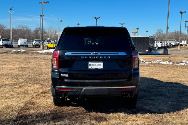 2022 Chevrolet Suburban Premier | Roscoe, IL | Autoland Outlets