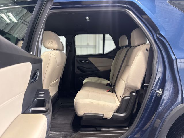 2022 Chevrolet TRAVERSE LS | Houston, TX | Texas Star Motors 2022 Chevrolet TRAVERSE LS | Houston, TX | Texas Star Motors