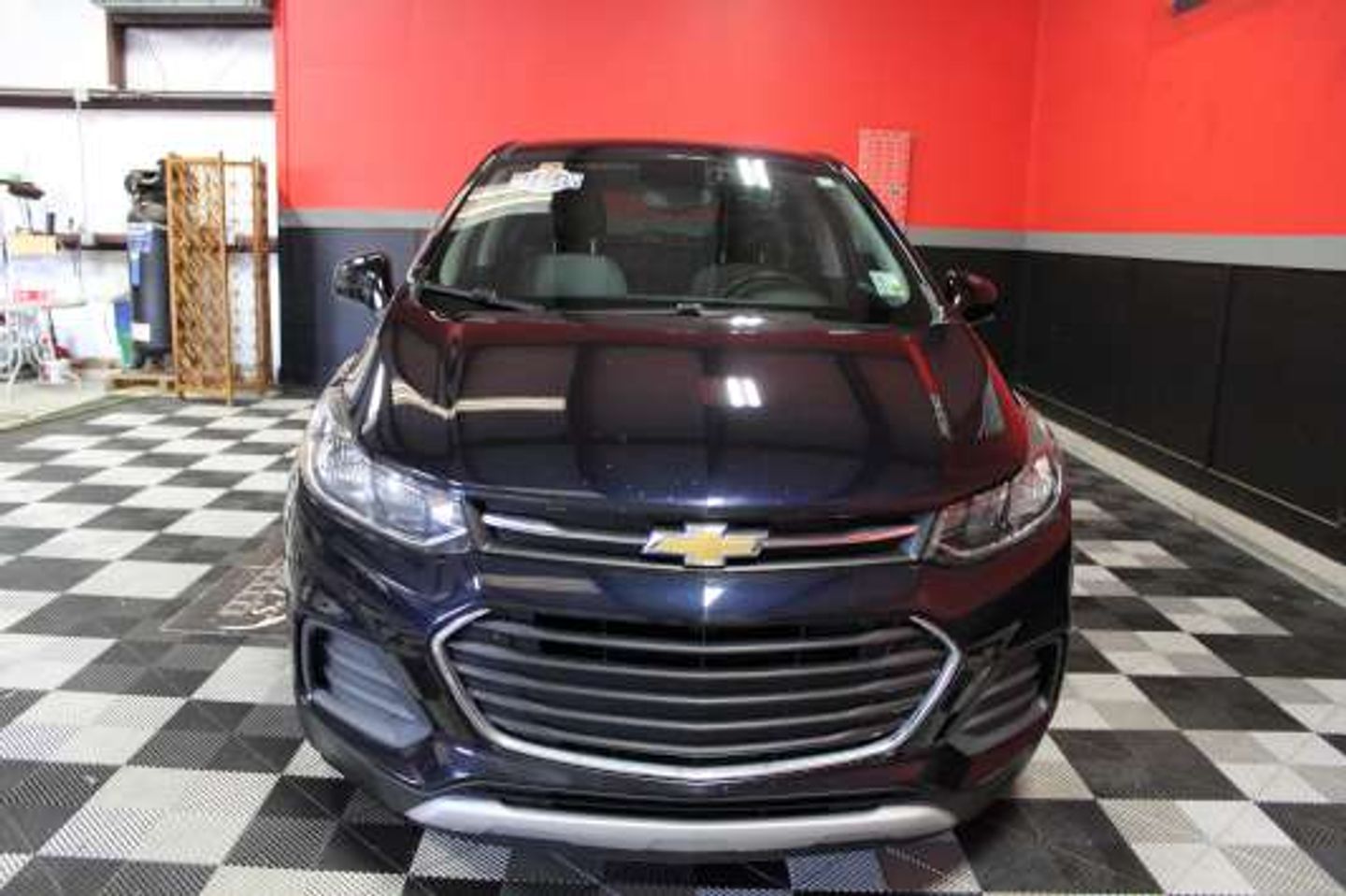 2022 Chevrolet Trax LS - 10