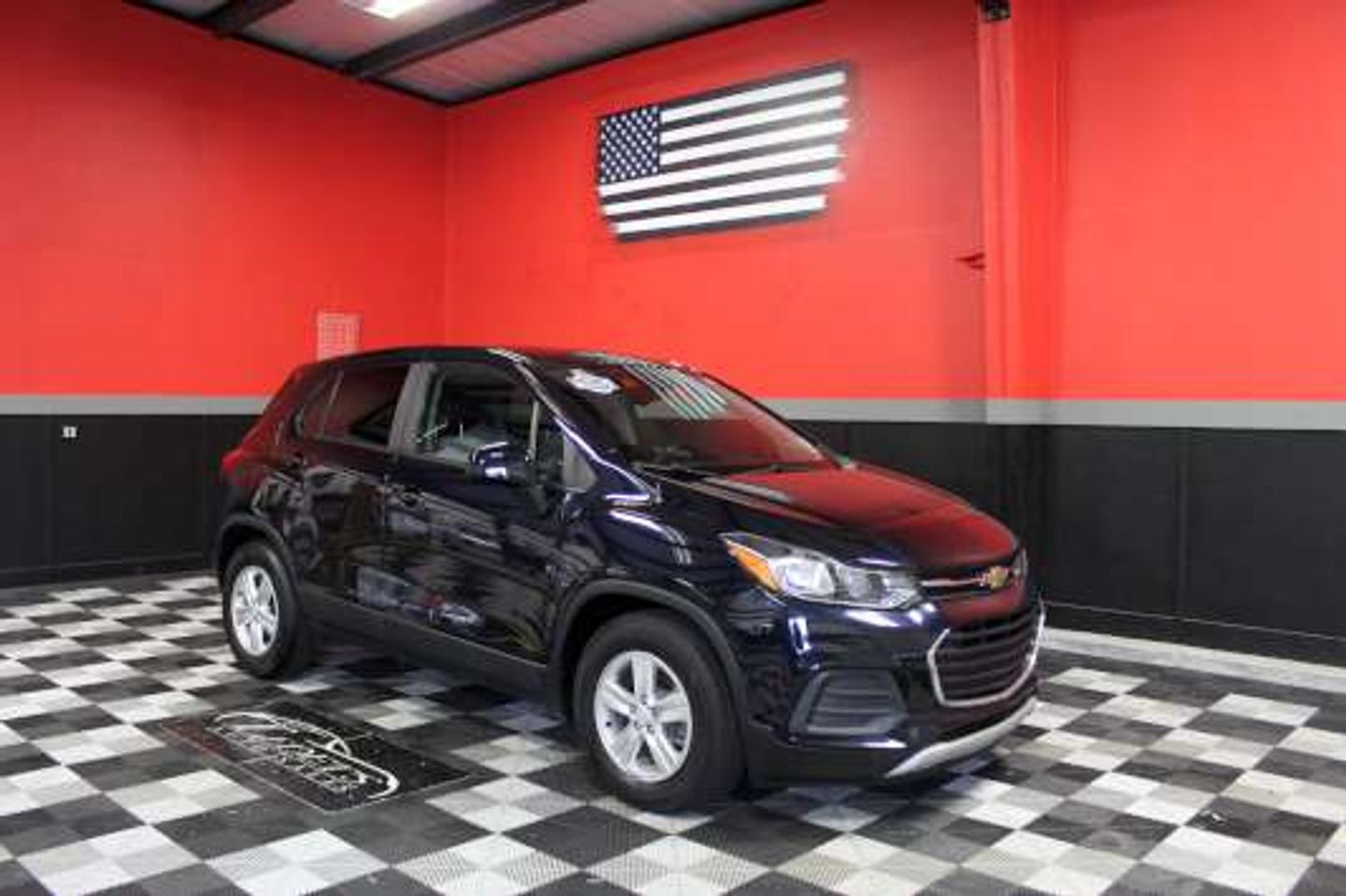 2022 Chevrolet Trax LS - 1