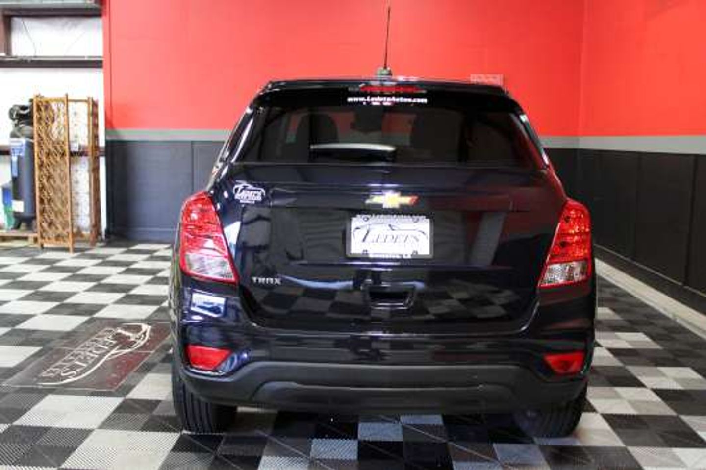 2022 Chevrolet Trax LS - 6
