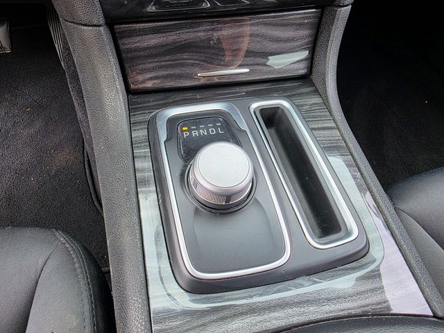 2022 Chrysler 300 Touring 2022 Chrysler 300 Touring