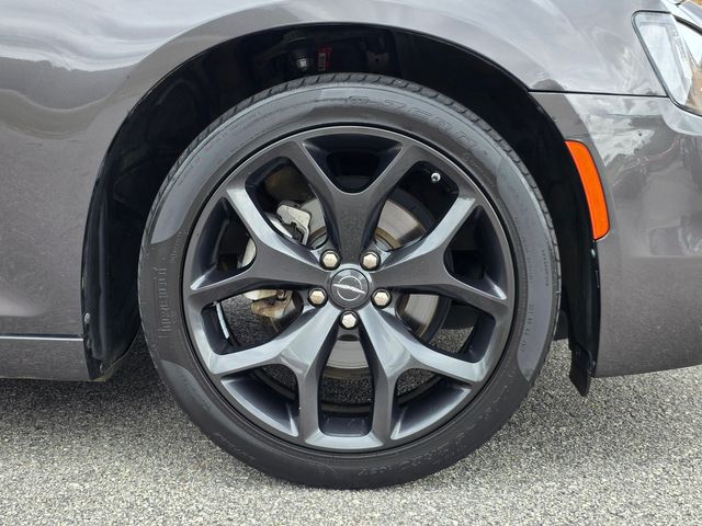 2022 Chrysler 300 Touring 2022 Chrysler 300 Touring