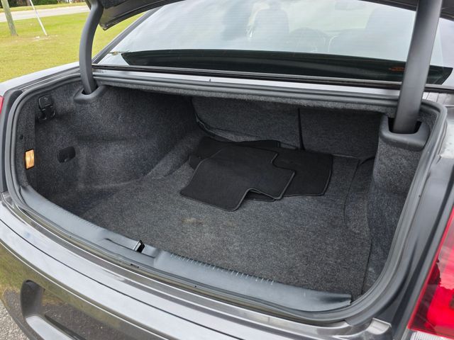 2022 Chrysler 300 Touring 2022 Chrysler 300 Touring