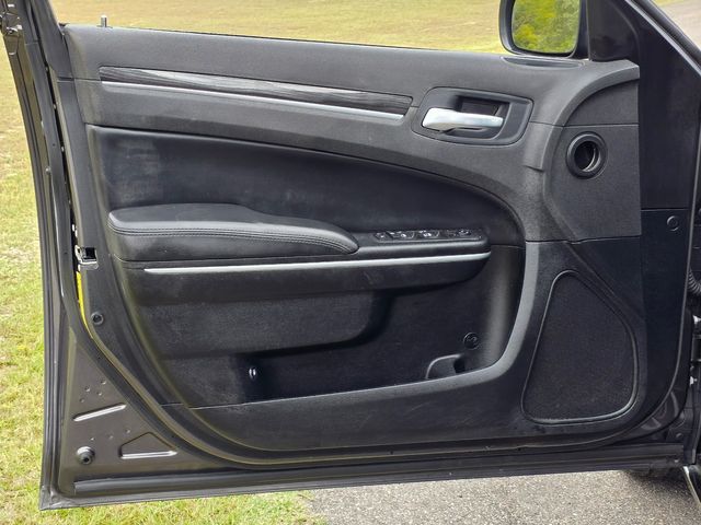 2022 Chrysler 300 Touring 2022 Chrysler 300 Touring