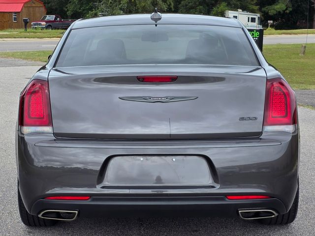 2022 Chrysler 300 Touring 2022 Chrysler 300 Touring