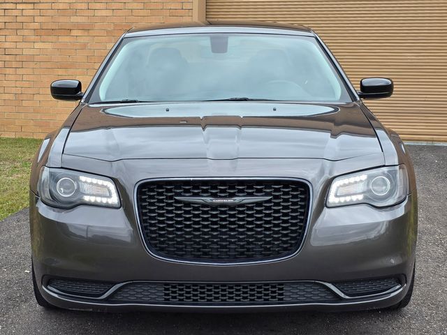 2022 Chrysler 300 Touring 2022 Chrysler 300 Touring