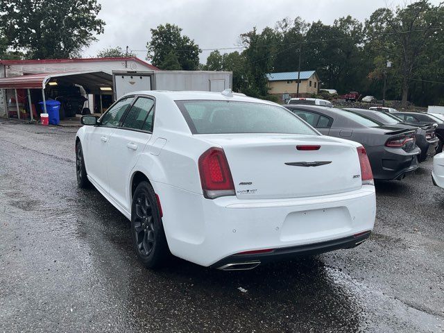 2022 Chrysler 300 Touring L - John Gibson Auto Sales Hot Springs 2022 Chrysler 300 Touring L - John Gibson Auto Sales Hot Springs