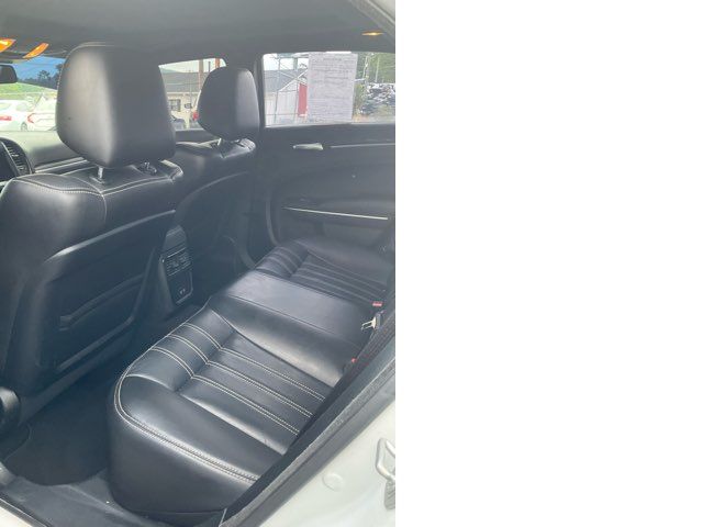 2022 Chrysler 300 S V6 - John Gibson Auto Sales Hot Springs 2022 Chrysler 300 S V6 - John Gibson Auto Sales Hot Springs