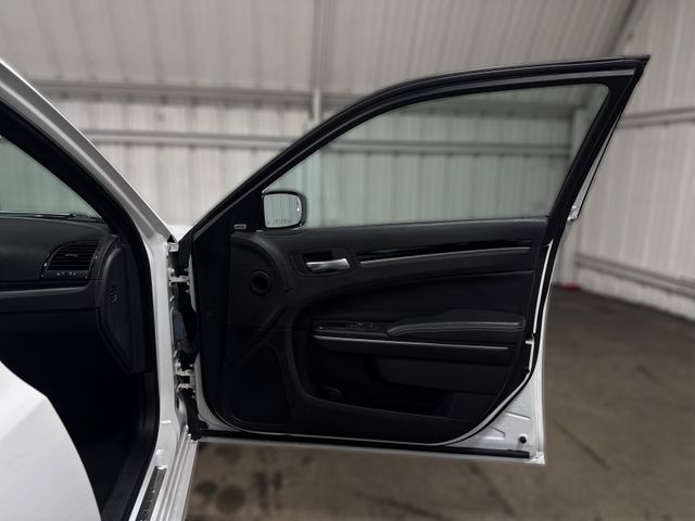 2022 Chrysler 300 S | Houston, TX | Texas Star Motors