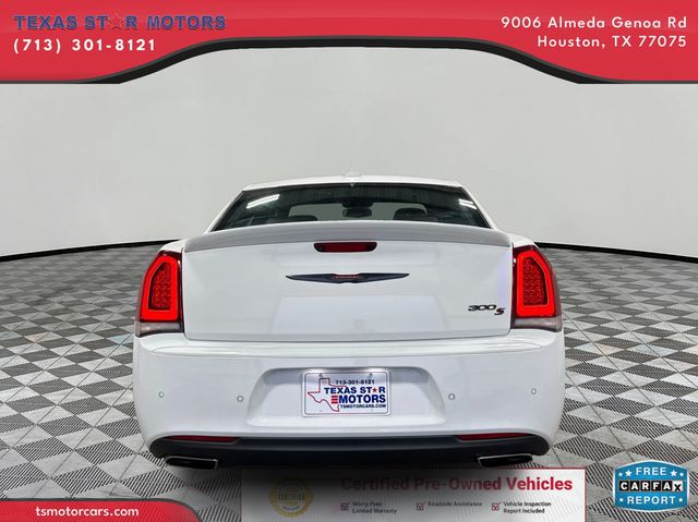 2022 Chrysler 300 S 2022 Chrysler 300 S