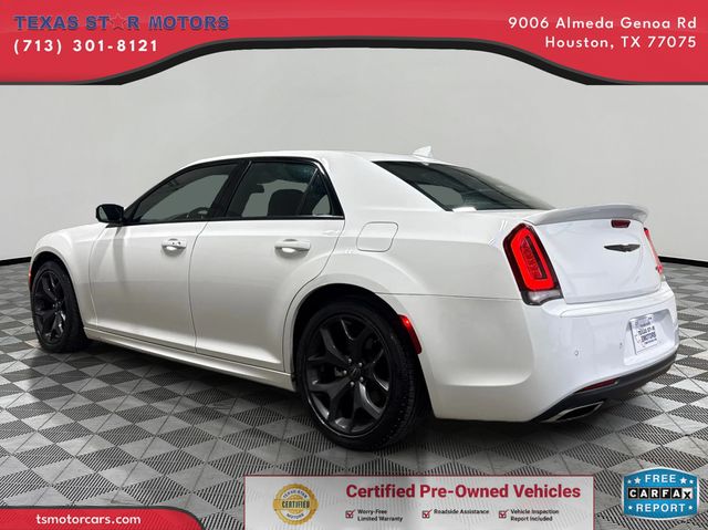 2022 Chrysler 300 S 2022 Chrysler 300 S