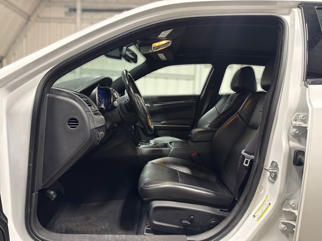 2022 Chrysler 300 S 2022 Chrysler 300 S