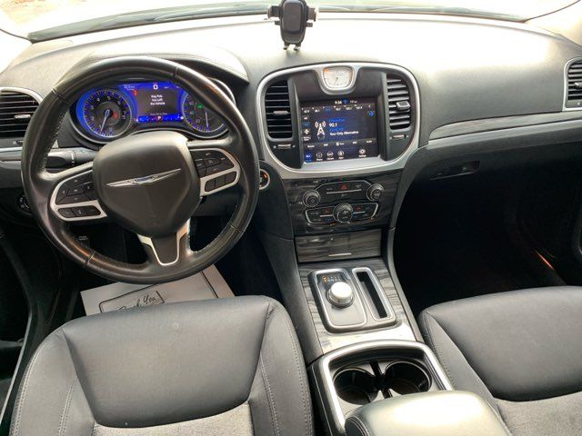 2022 Chrysler 300 Touring | San Antonio, TX | Clear Choice Automotive South 2022 Chrysler 300 Touring | San Antonio, TX | Clear Choice Automotive South