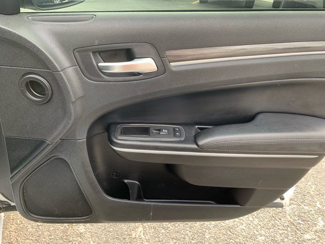 2022 Chrysler 300 Touring | San Antonio, TX | Clear Choice Automotive South 2022 Chrysler 300 Touring | San Antonio, TX | Clear Choice Automotive South