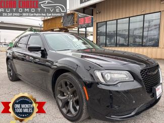 2022 Chrysler 300 Touring | San Antonio, TX | Clear Choice Automotive South in San Antonio, TX 78233