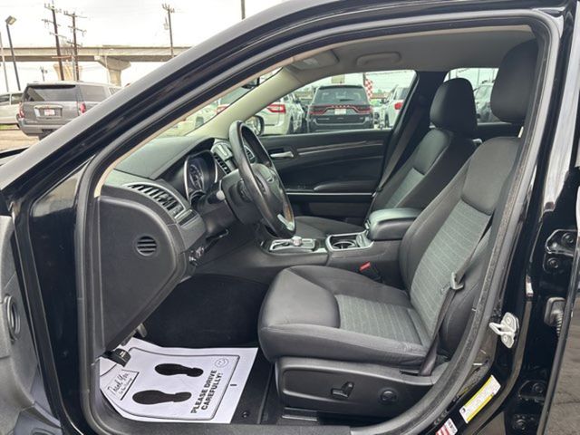 2022 Chrysler 300 Touring | San Antonio, TX | Clear Choice Automotive South 2022 Chrysler 300 Touring | San Antonio, TX | Clear Choice Automotive South