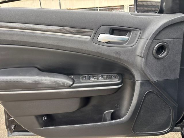 2022 Chrysler 300 Touring | San Antonio, TX | Clear Choice Automotive South 2022 Chrysler 300 Touring | San Antonio, TX | Clear Choice Automotive South