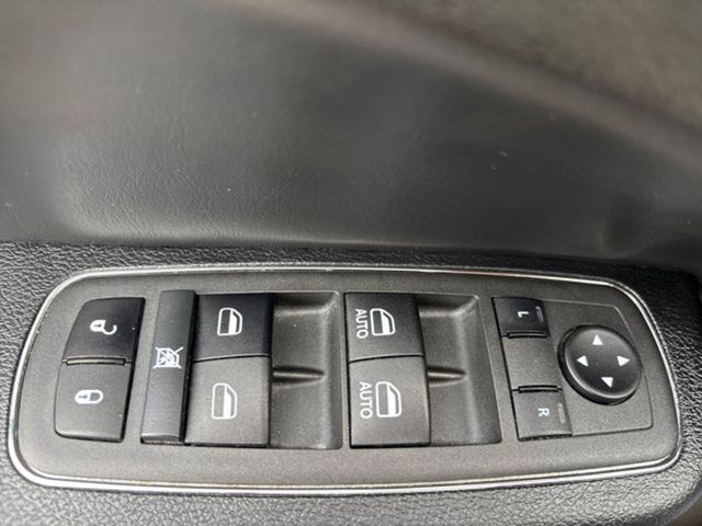 2022 Chrysler 300 Touring | San Antonio, TX | Clear Choice Automotive South 2022 Chrysler 300 Touring | San Antonio, TX | Clear Choice Automotive South