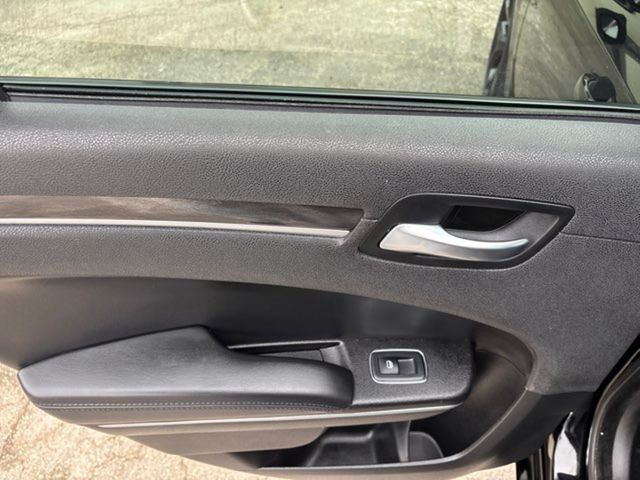 2022 Chrysler 300 Touring | San Antonio, TX | Clear Choice Automotive South