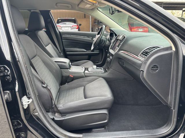 2022 Chrysler 300 Touring | San Antonio, TX | Clear Choice Automotive South