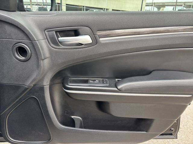 2022 Chrysler 300 Touring | San Antonio, TX | Clear Choice Automotive South 2022 Chrysler 300 Touring | San Antonio, TX | Clear Choice Automotive South