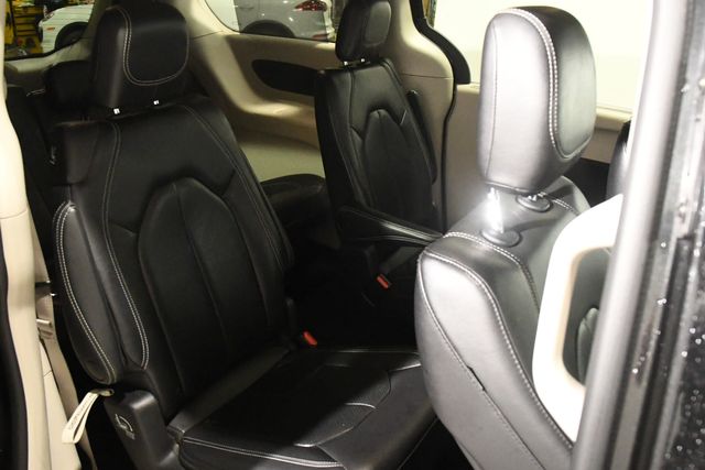 2022 Chrysler Pacifica Touring L | Branford, CT | Sound Auto Wholesalers 2022 Chrysler Pacifica Touring L | Branford, CT | Sound Auto Wholesalers