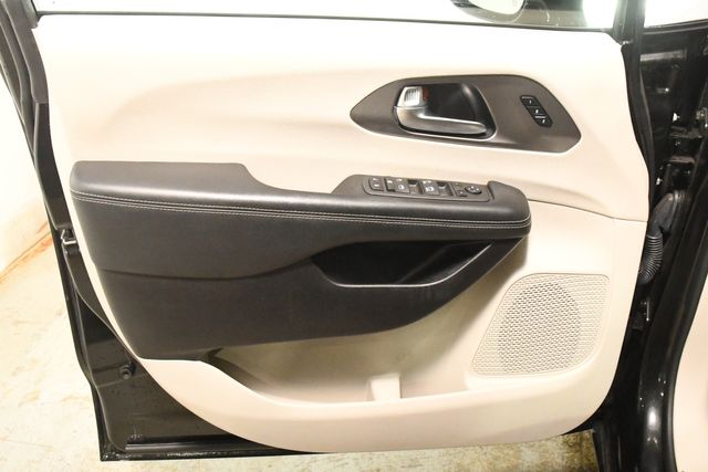 2022 Chrysler Pacifica Touring L | Branford, CT | Sound Auto Wholesalers 2022 Chrysler Pacifica Touring L | Branford, CT | Sound Auto Wholesalers