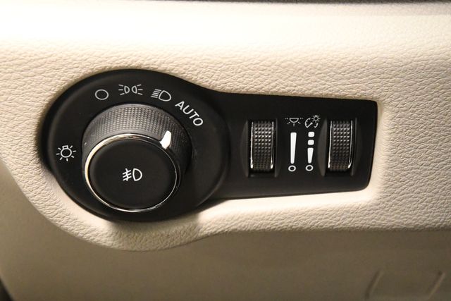 2022 Chrysler Pacifica Touring L | Branford, CT | Sound Auto Wholesalers 2022 Chrysler Pacifica Touring L | Branford, CT | Sound Auto Wholesalers