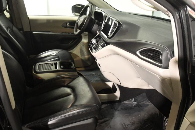 2022 Chrysler Pacifica Touring L | Branford, CT | Sound Auto Wholesalers 2022 Chrysler Pacifica Touring L | Branford, CT | Sound Auto Wholesalers